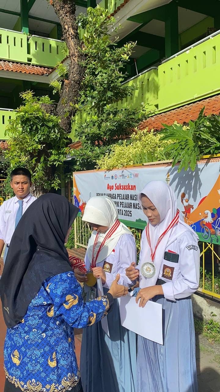 Juara 2 Tanding Kelas B Putri Remaja Mini competition III
