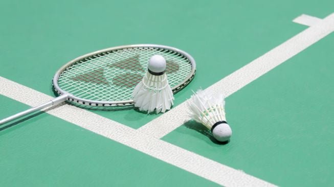 BADMINTON ( Bulu Tangkis )